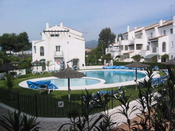 REBV0936 -Charming 2 bed middle floor apartment