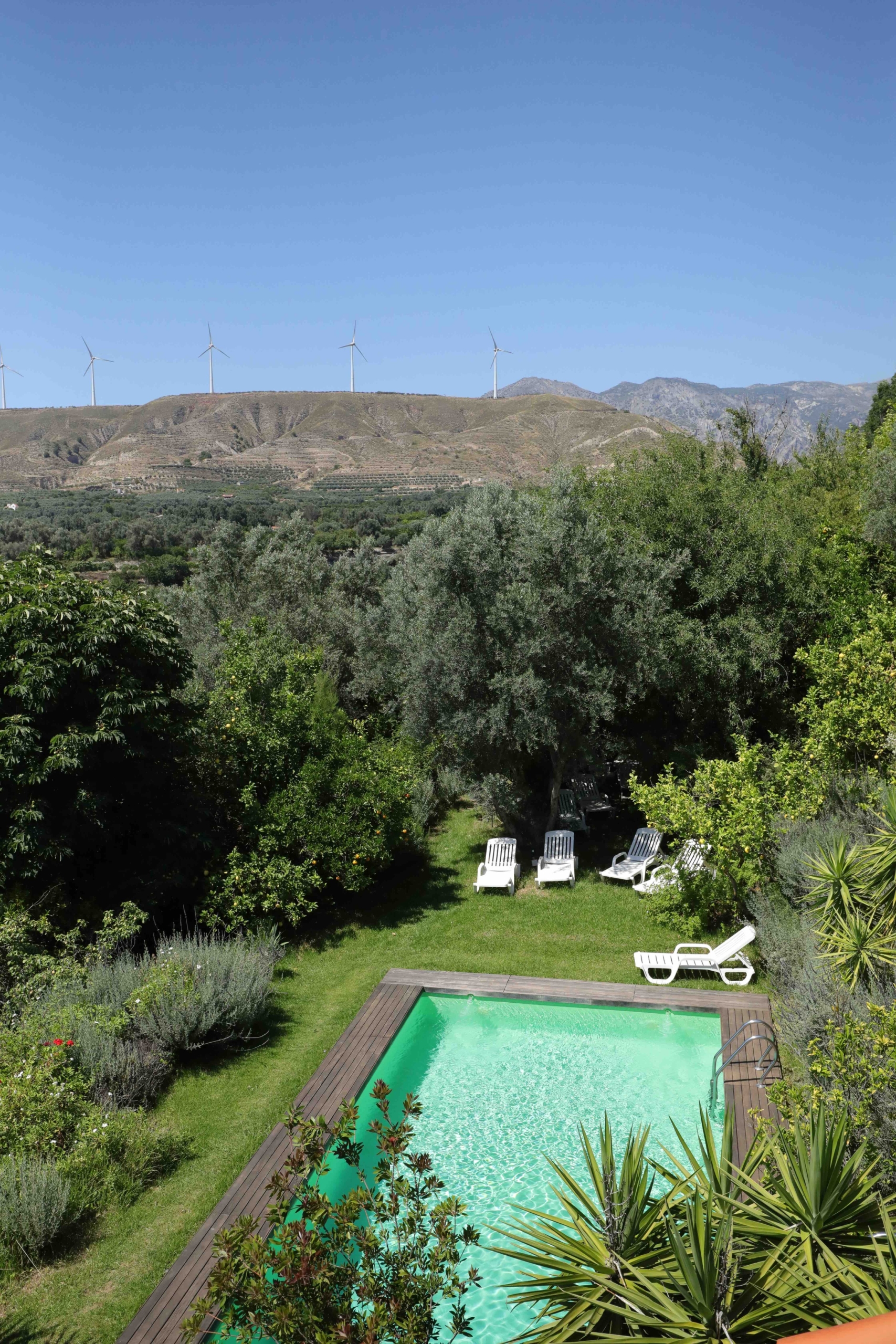 REBVGR0938 – Rural Hotel, House & Apartment