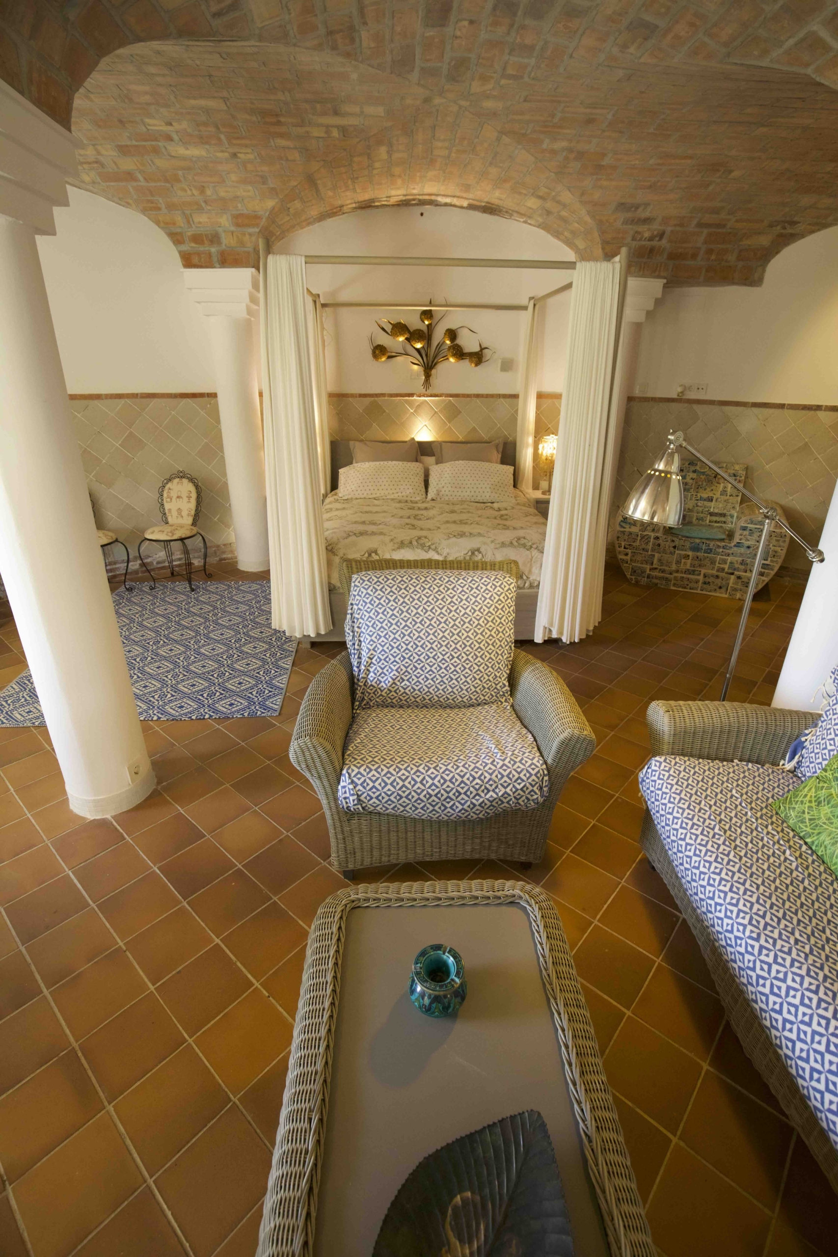 REBVGR0938 – Rural Hotel, House & Apartment