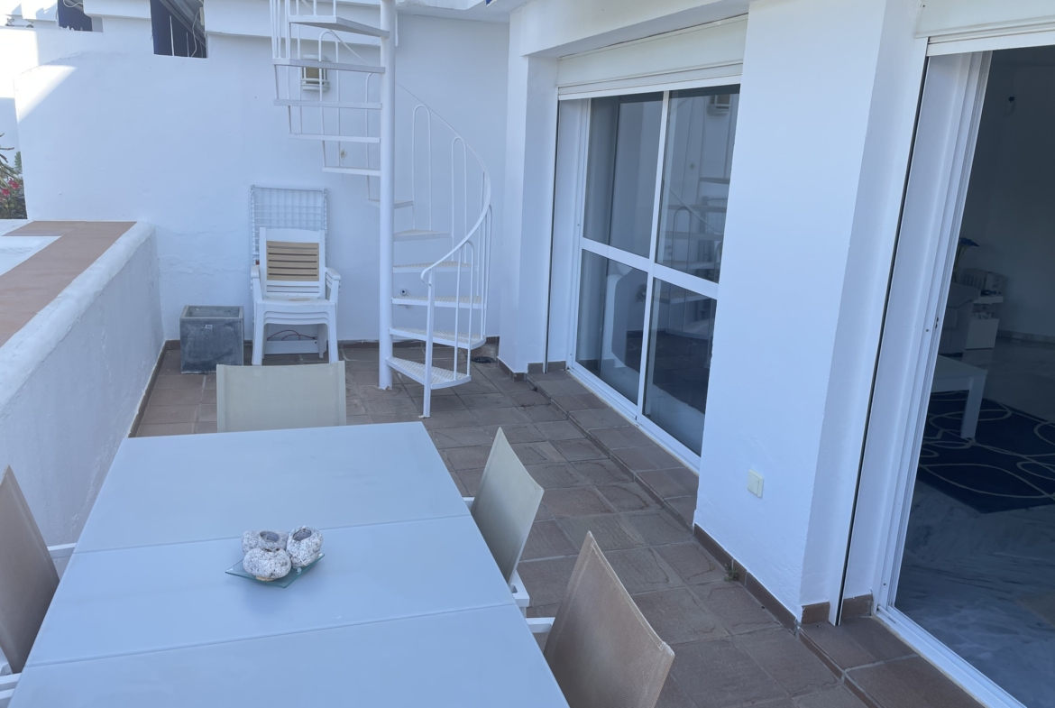 REBV0937  3 bed duplex penthouse Sun Gardens, El Paraiso