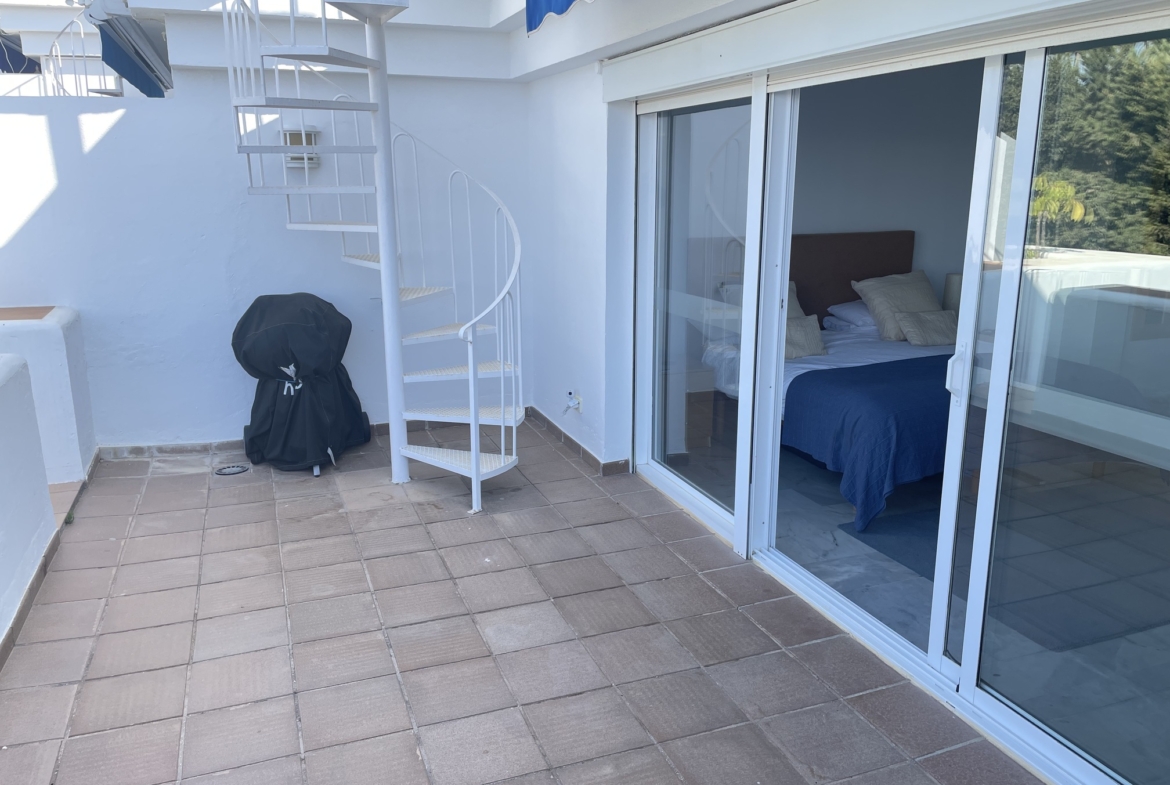 REBV0937  3 bed duplex penthouse Sun Gardens, El Paraiso