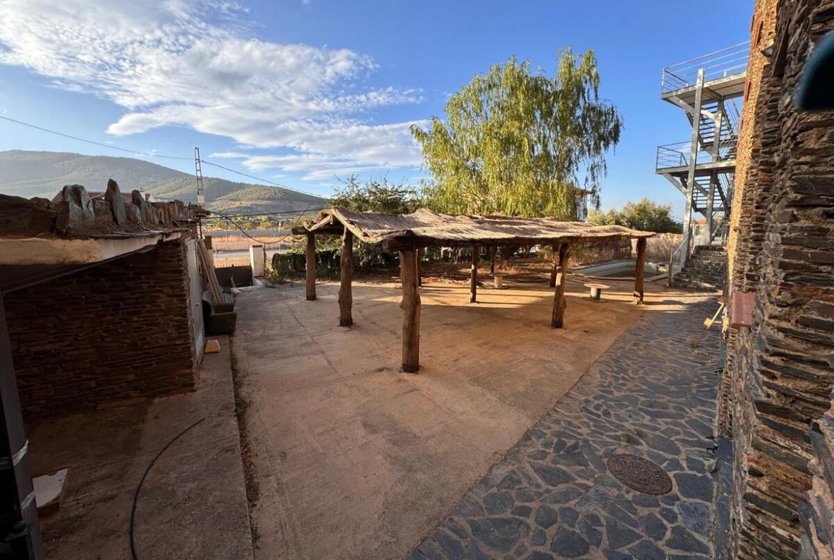 REBVGR0939 – Granada Area – Hotel for Sale