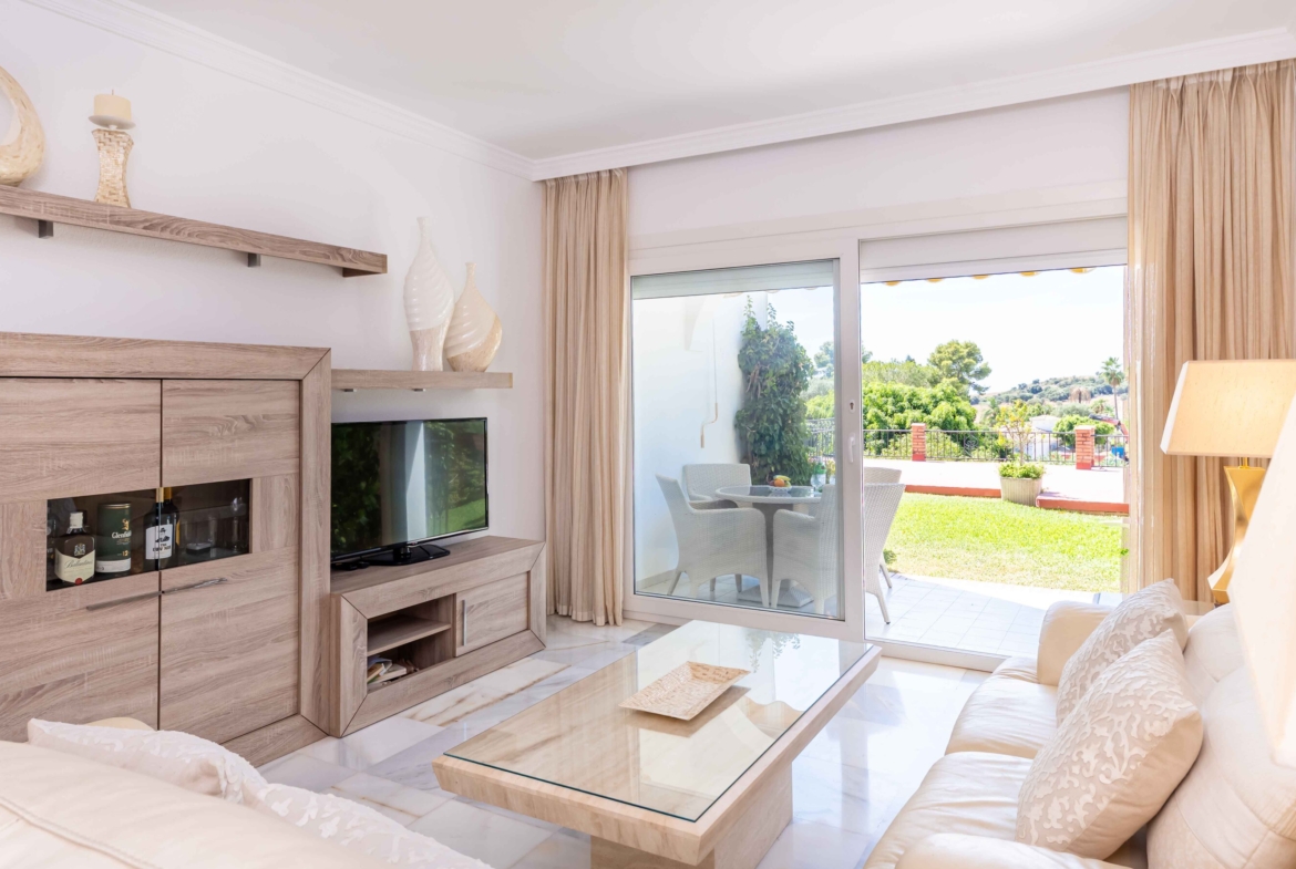 REBV0941 2 bed ground floor apartment for sale in Pueblo Cortes del Golf, El Paraiso