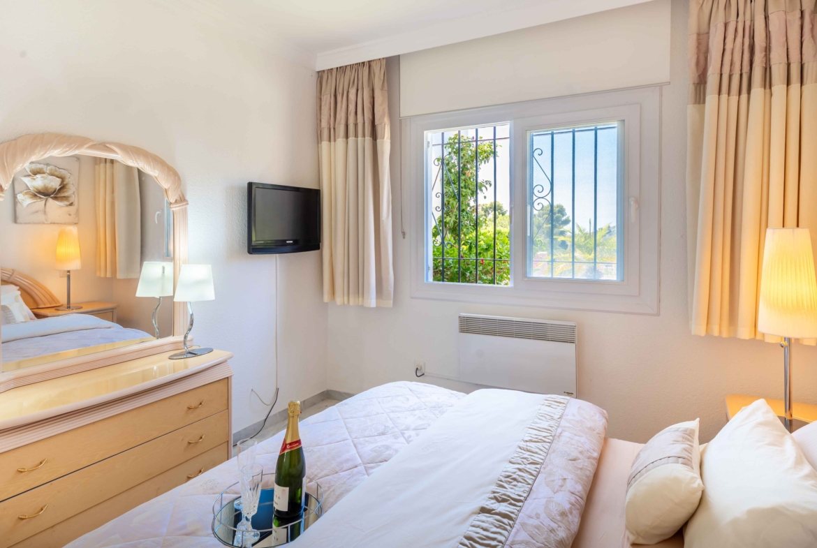 REBV0941 2 bed ground floor apartment for sale in Pueblo Cortes del Golf, El Paraiso