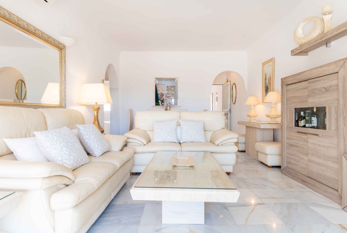 REBV0941 2 bed ground floor apartment for sale in Pueblo Cortes del Golf, El Paraiso