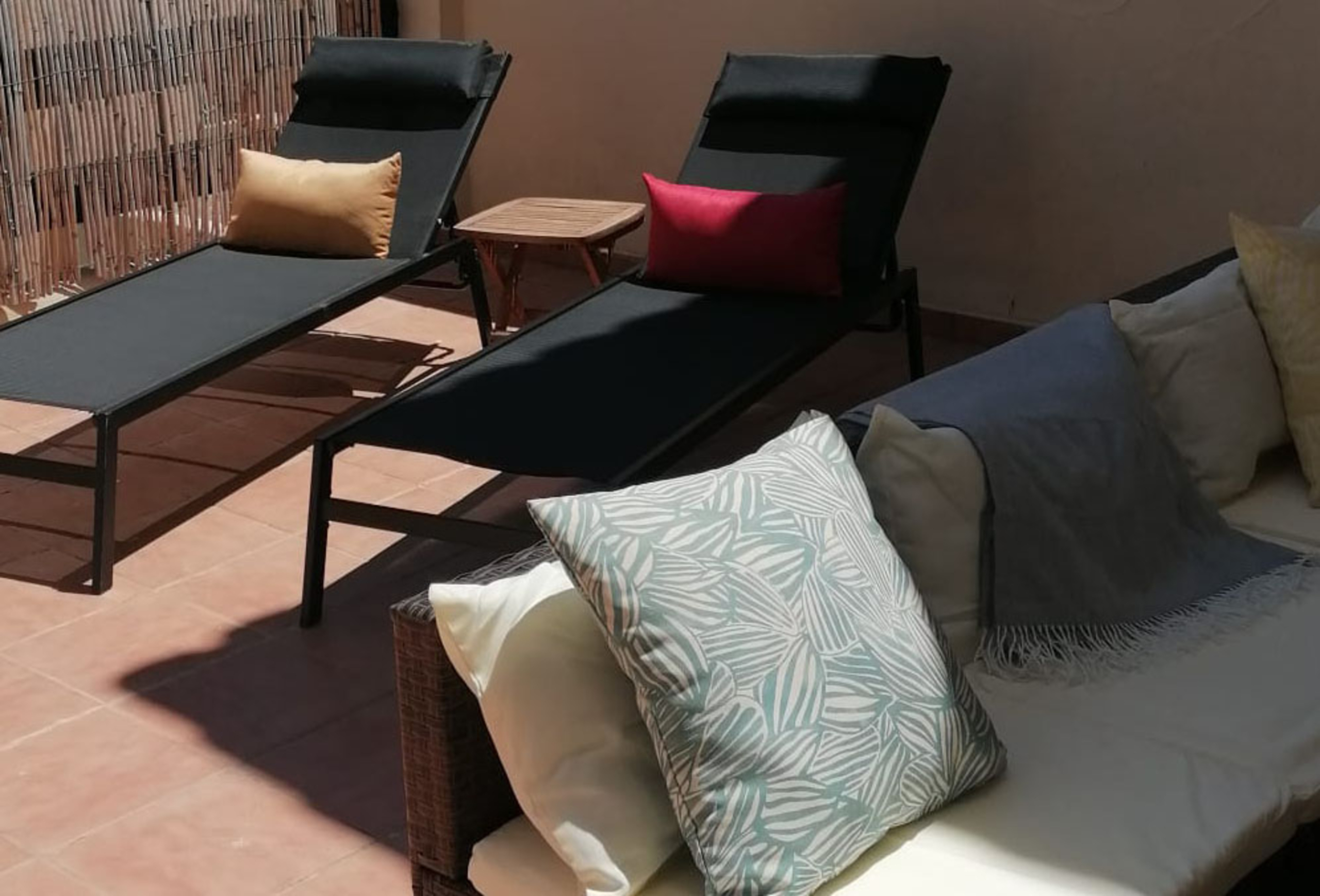 REBV0944 – Spacious ground floor apartment with extra level, private parking space in Campanario